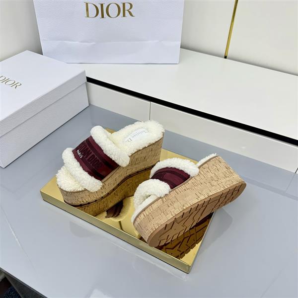 20251128184322826 290